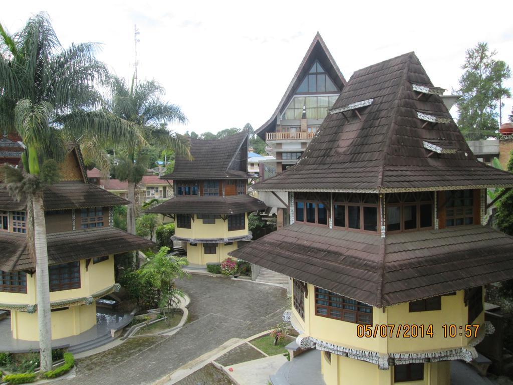 Sapadia Hotel And Cottage Parapat Exterior foto