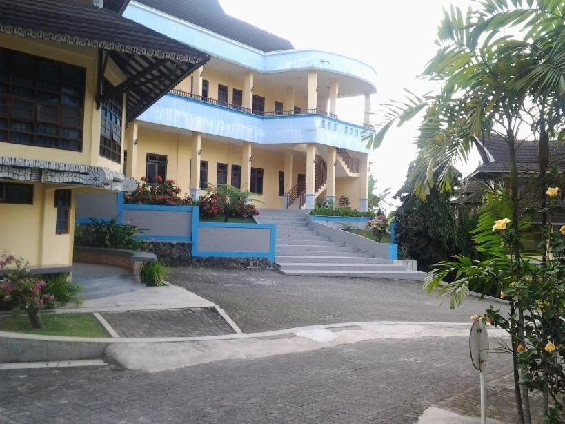 Sapadia Hotel And Cottage Parapat Exterior foto