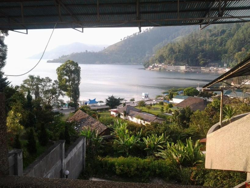 Sapadia Hotel And Cottage Parapat Exterior foto