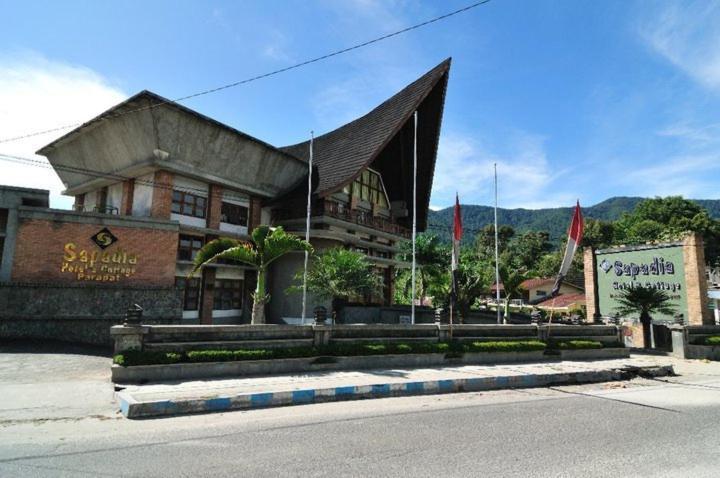 Sapadia Hotel And Cottage Parapat Exterior foto